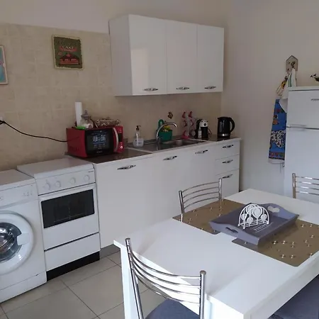 Calliope Guest house *